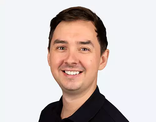Jacob Hill headshot