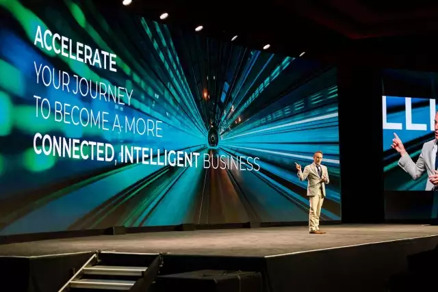 Dave Osborne speaking at Conga Connect