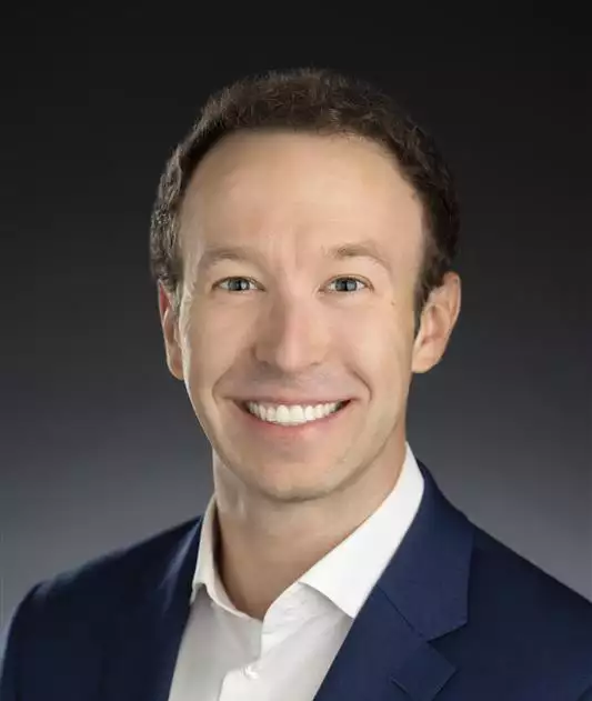 Brad Brochocki Headshot